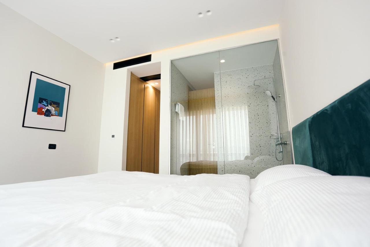 Hotel 12 Gjakova Εξωτερικό φωτογραφία